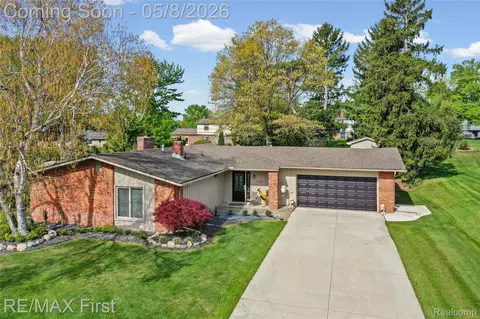 52531 Butternut Dr, Shelby Township, MI 48316