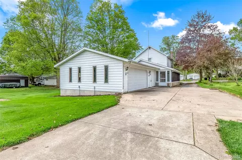 224 Marshall St, Litchfield, MI 49252