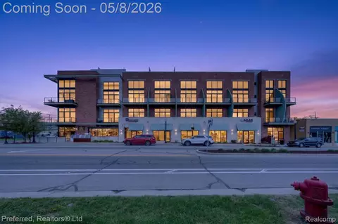 211 E 9 Mile Rd #208B, Ferndale, MI 48220