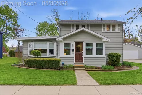 813 1st St, Rochester, MI 48307