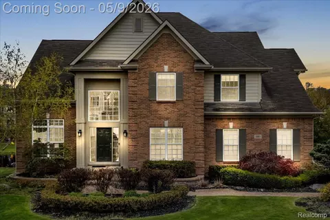 3881 High Grove Way, Orion, MI 48360
