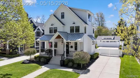 332 Highland Ave, Rochester, MI 48307