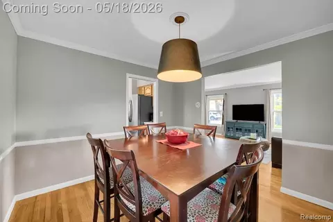 Dining - 693 Langley Blvd, Clawson, MI 48017 photo 2 of 2