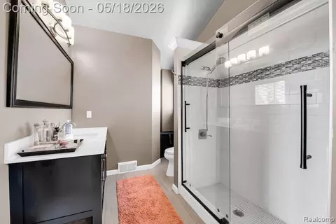 Bath - 693 Langley Blvd, Clawson, MI 48017 photo 3 of 3