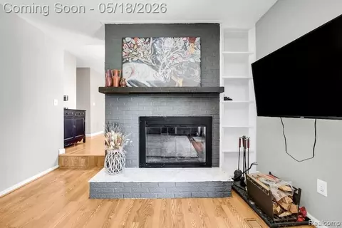 Living - 693 Langley Blvd, Clawson, MI 48017 photo 1 of 1