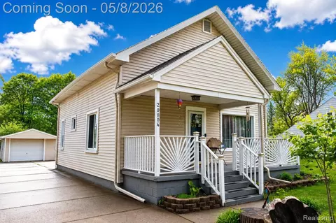20804 Rensselaer St, Farmington Hills, MI 48336