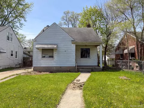 18710 Mccormick St, Detroit, MI 48224