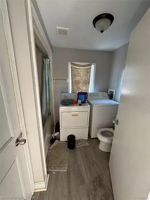 Other - 305 E Rolfe, Perry, MI 48872 photo 3 of 8