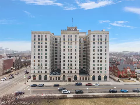 15 E Kirby Apt 928 St, Detroit, MI 48202
