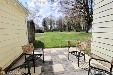 Exterior - 11047 Secor Rd, Bedford, MI 48182 photo 2 of 3