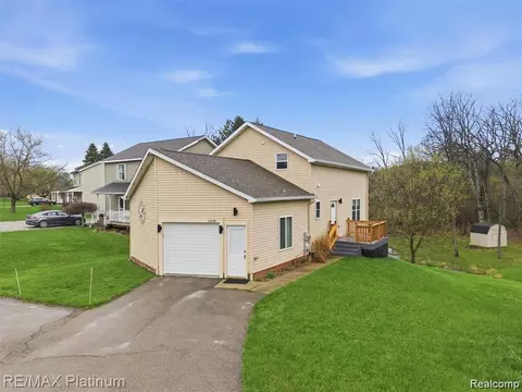 2428 Fisher Rd, Howell, MI 48855