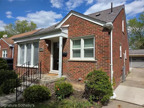 9320 Dixie, Redford, MI 48239