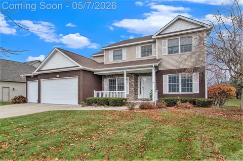3839 Wild Pine Dr, Saginaw, MI 48603