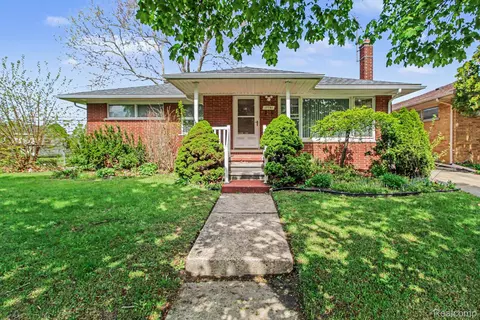 17751 Ruth St, Melvindale, MI 48122