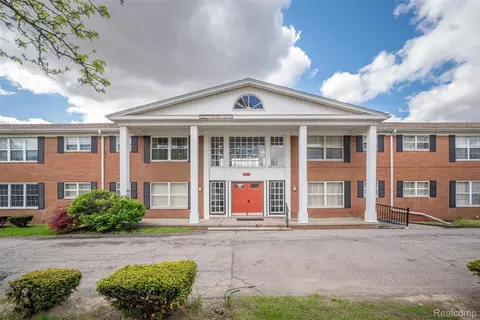 25301 5 Mile Rd #227, Redford, MI 48239