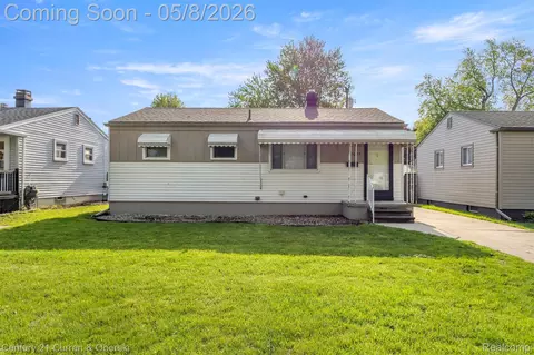7609 Dudley St, Taylor, MI 48180