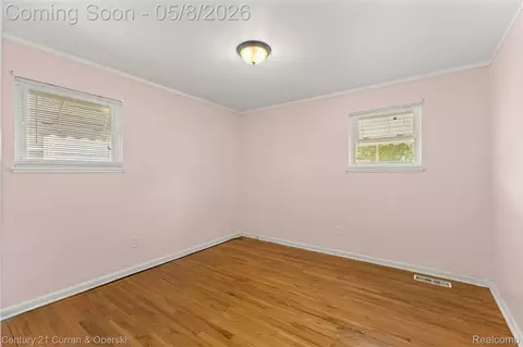 Bedroom - 7609 Dudley St, Taylor, MI 48180 photo 2 of 4