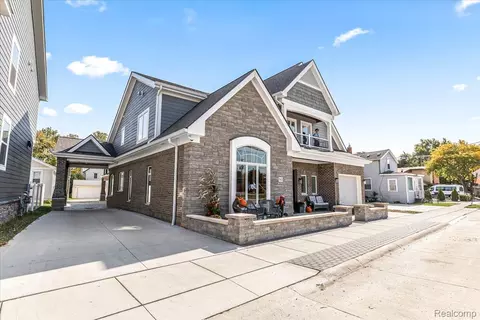 543 Deer St, Plymouth, MI 48170