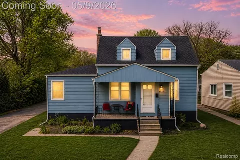 15417 Leona Dr, Redford, MI 48239