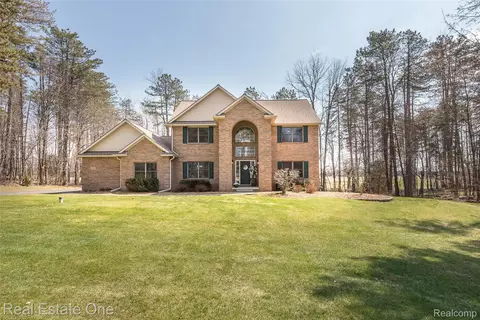 4387 Emu Dr, Putnam, MI 48169
