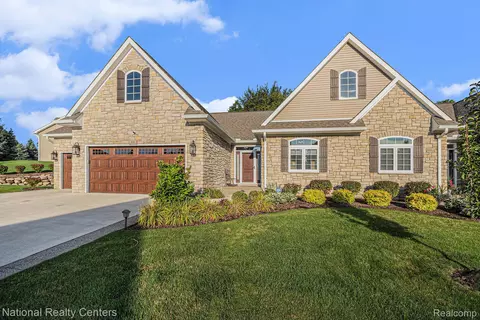 60 Fox Hollow Dr, Metamora, MI 48455