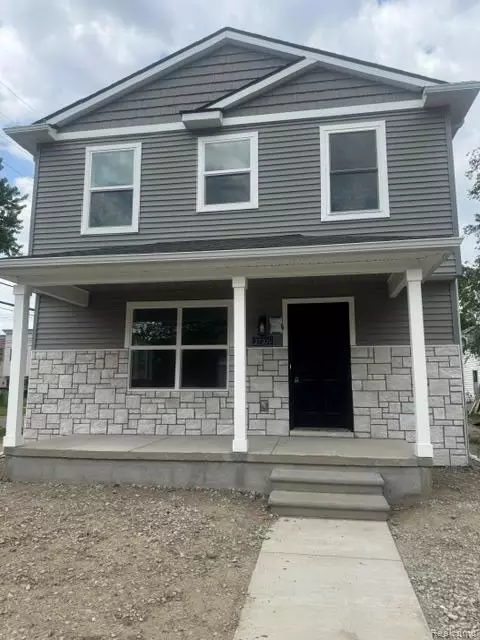 27305 Groveland St, Madison Heights, MI 48071