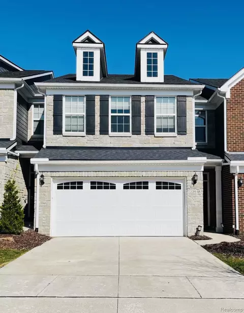 22518 Woodbridge Ln, Novi, MI 48375