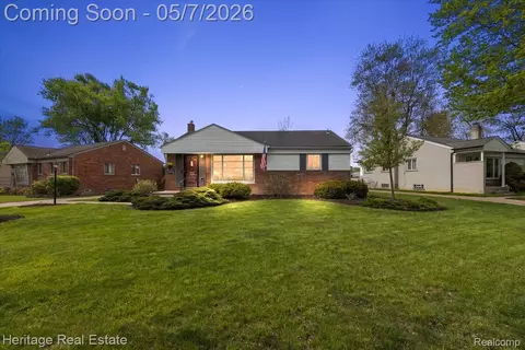 31881 Lamar Dr, Farmington, MI 48336