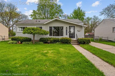 31536 Hazelwood St, Westland, MI 48186