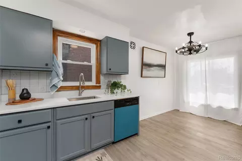 Kitchen - 16829 Stricker Ave, Eastpointe, MI 48021 photo 3 of 3
