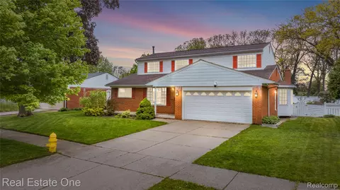 33438 Wexford St, Westland, MI 48185