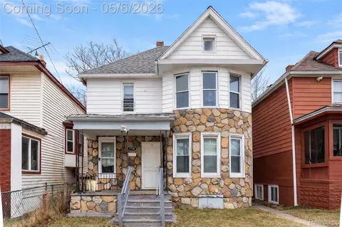 7720 E Canfield St, Detroit, MI 48214