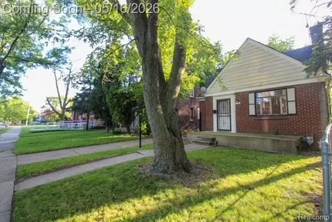 9737 E Lakepointe St, Detroit, MI 48224