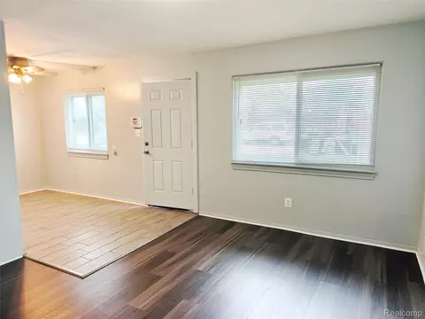 Living - 6039 Sylvia St, Taylor, MI 48180 photo 1 of 1
