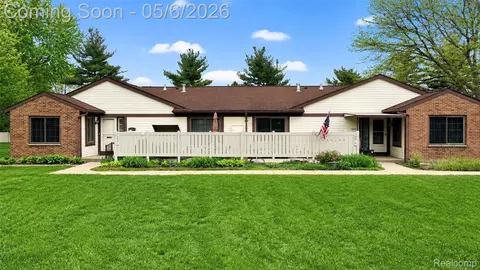 40815 Newport Dr, Plymouth, MI 48170