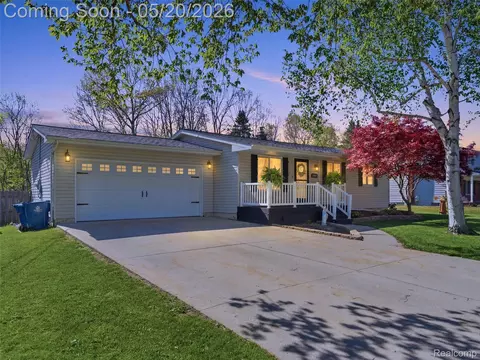 9134 Del Rio Dr, Mundy, MI 48439