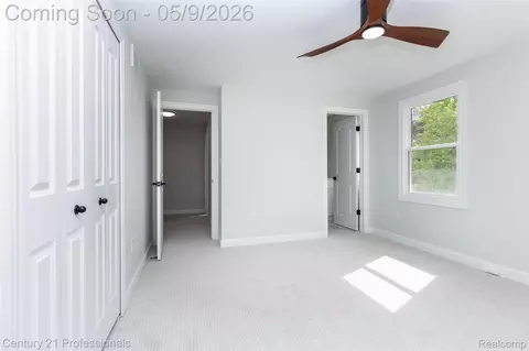 Bedroom - 3091 Heritage Dr, Troy, MI 48083 photo 3 of 9