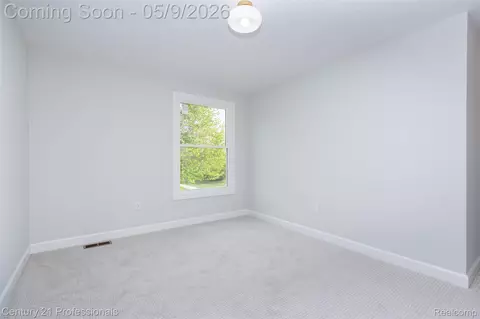 Bedroom - 3091 Heritage Dr, Troy, MI 48083 photo 4 of 9