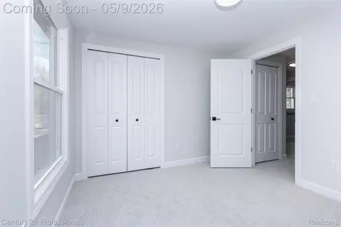 Bedroom - 3091 Heritage Dr, Troy, MI 48083 photo 6 of 9