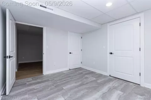 Bedroom - 3091 Heritage Dr, Troy, MI 48083 photo 9 of 9