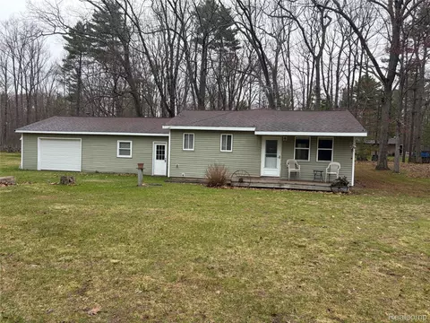 5315 E 8th St, Au Gres, MI 48703