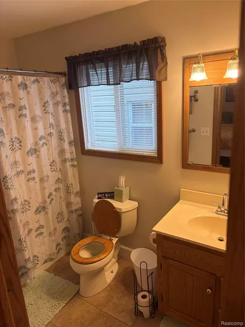 Bath - 5315 E 8th St, Au Gres, MI 48703 photo 1 of 2