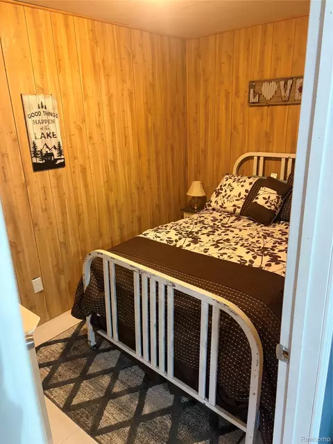 Bedroom - 5315 E 8th St, Au Gres, MI 48703 photo 3 of 6