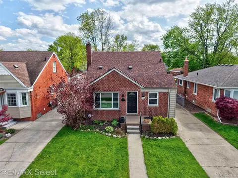 22938 California St, Saint Clair Shores, MI 48080