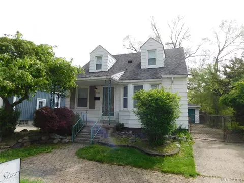 9560 Nathaline, Redford, MI 48239