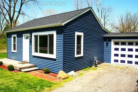 2199 Sandy Creek Rd, Monroe, MI 48162