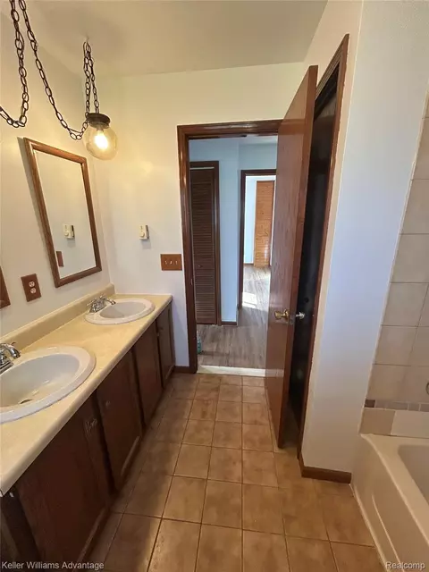 Bath - 2800 E Booth Rd, Au Gres, MI 48703 photo 2 of 2