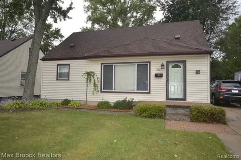 812 S Manitou, Clawson, MI 48017