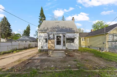 3713 Lowcroft Ave, Lansing, MI 48910