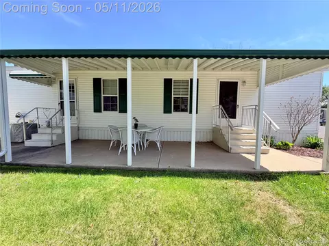 118 Terri, Dearborn Heights, MI 48127